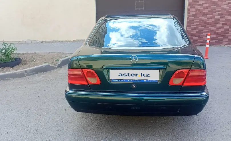 Mercedes-Benz E-Класс 1996 года за 1 600 000 тг. в Астана фото 3