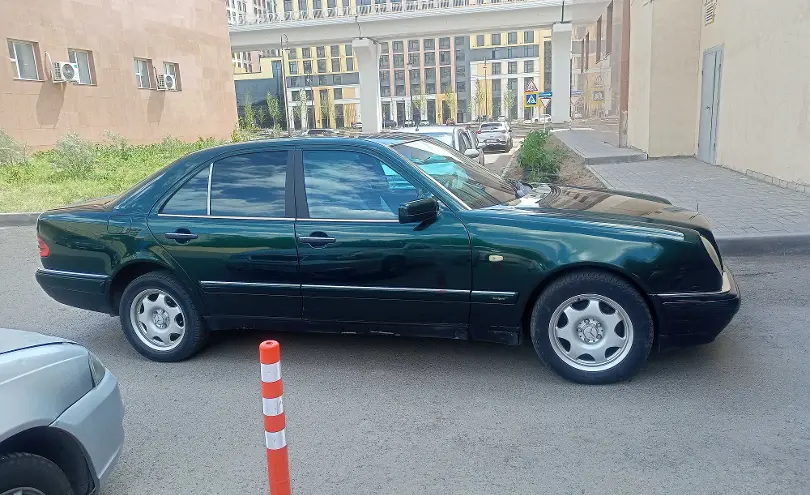 Mercedes-Benz E-Класс 1996 года за 1 600 000 тг. в Астана фото 2