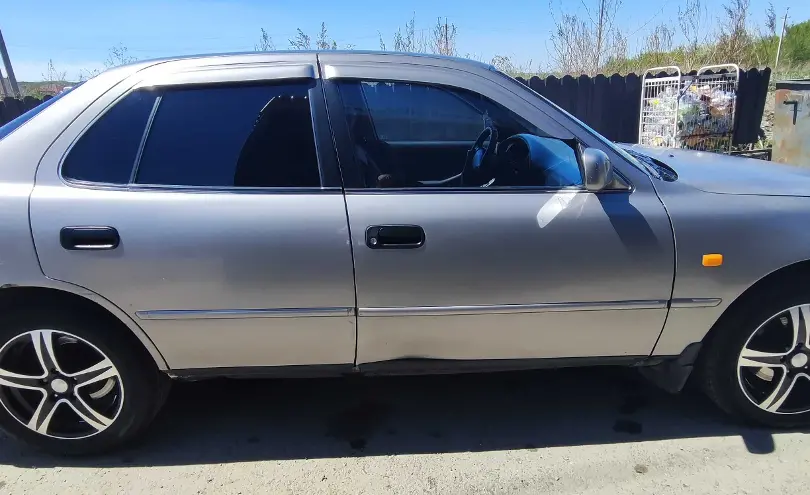 Toyota Camry 1992 года за 1 200 000 тг. в Усть-Каменогорск фото 3