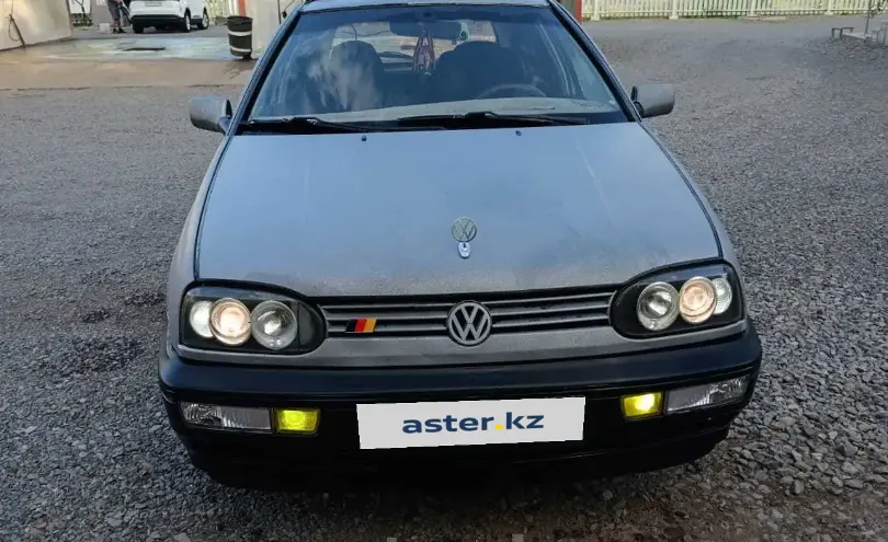 Volkswagen Golf 1995 года за 750 000 тг. в Карагандинская область фото 2