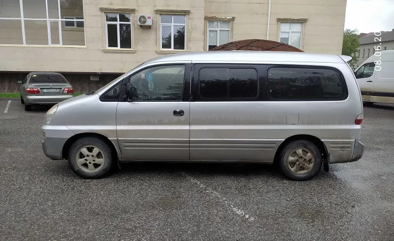 Hyundai Starex 2006 года за 3 800 000 тг. в Актюбинская область фото 4
