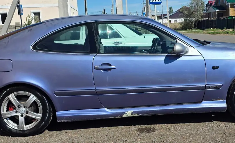 Mercedes-Benz CLK-Класс 1998 года за 2 700 000 тг. в Астана