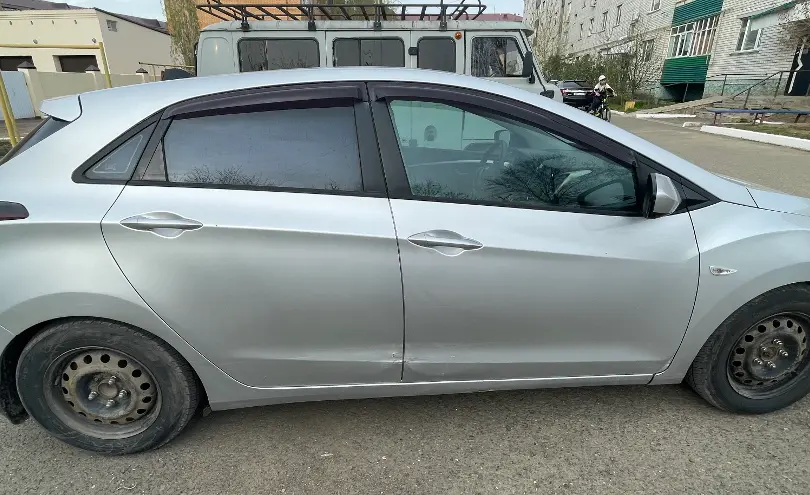 Hyundai i30 2014 года за 3 800 000 тг. в Уральск фото 2