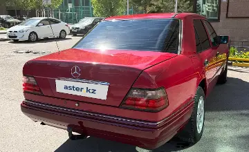 Mercedes-Benz E-Класс 1994 года за 3 200 000 тг. в Астана фото 4