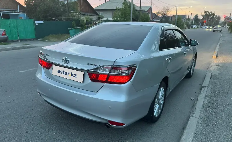 Toyota Camry 2015 года за 9 500 000 тг. в Алматы фото 2