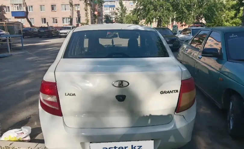 LADA (ВАЗ) Granta 2015 года за 1 900 000 тг. в Костанайская область фото 3