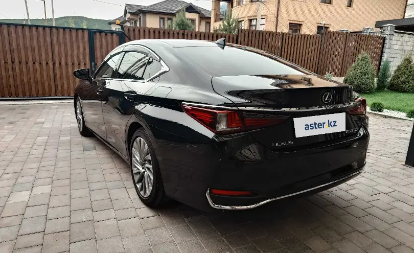 Lexus ES 2020 года за 18 888 888 тг. в Алматы фото 4