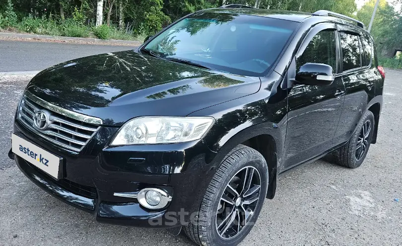 Toyota RAV4 2012 года за 10 000 000 тг. в Усть-Каменогорск