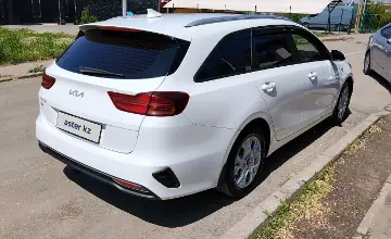 Kia Ceed SW 2024 года за 9 500 000 тг. в Алматы фото 4