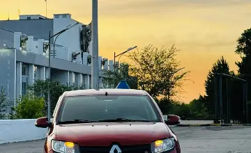 Renault Sandero 2015 года за 4 000 000 тг. в Караганда фото 2