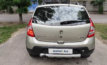 Renault Sandero 2014 года за 3 900 000 тг. в Алматы фото 3
