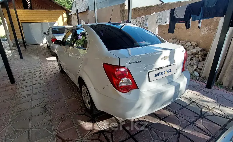 Chevrolet Aveo 2013 года за 2 800 000 тг. в Шымкент фото 3