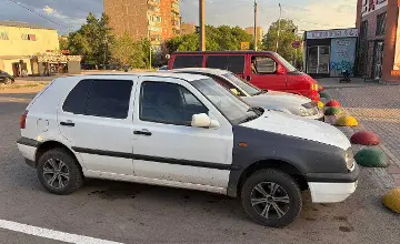 Volkswagen Golf 1993 года за 750 000 тг. в Карагандинская область фото 3