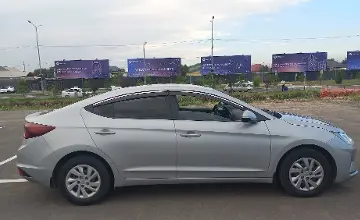 Hyundai Elantra 2019 года за 7 200 000 тг. в Шымкент