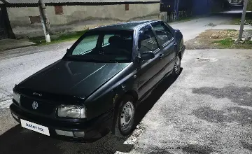 Volkswagen Vento 1993 года за 500 000 тг. в Шымкент фото 1