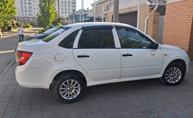 LADA (ВАЗ) Granta 2014 года за 2 300 000 тг. в Костанай фото 2