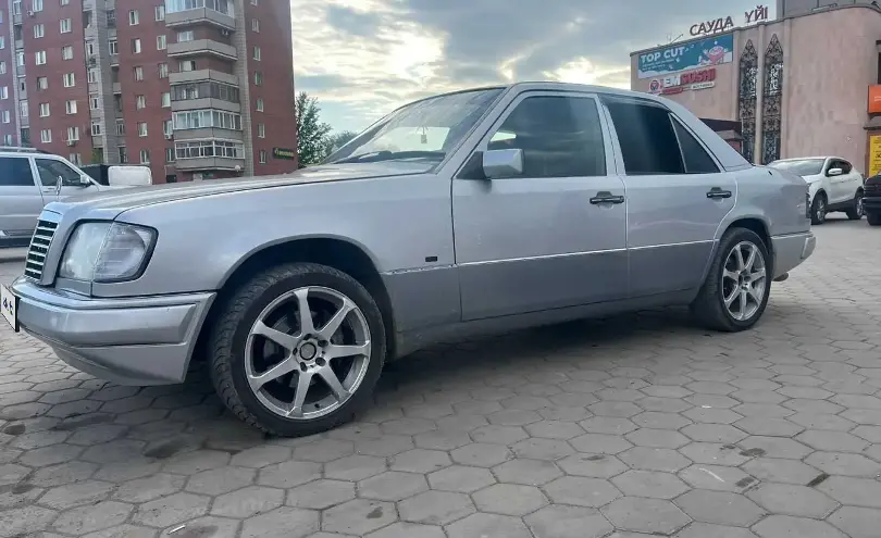 Mercedes-Benz E-Класс 1995 года за 1 200 000 тг. в Астана