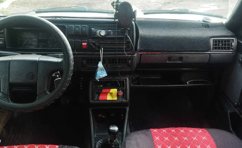Volkswagen Golf 1989 года за 1 100 000 тг. в Астана фото 4