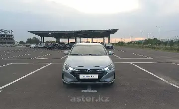 Hyundai Elantra 2019 года за 7 200 000 тг. в Шымкент фото 3