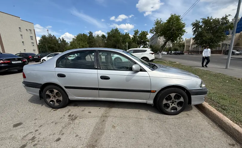 Toyota Avensis 1998 года за 1 800 000 тг. в Павлодарская область фото 2