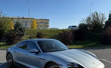 Porsche Taycan 2021 года за 45 000 000 тг. в Алматы