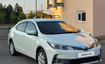 Toyota Corolla 2018 года за 7 250 000 тг. в Астана фото 4