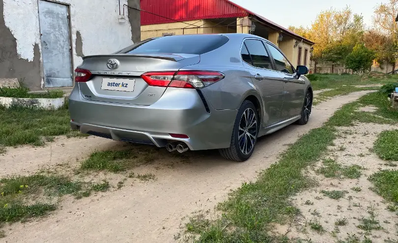Toyota Camry 2018 года за 8 300 000 тг. в Западно-Казахстанская область фото 4