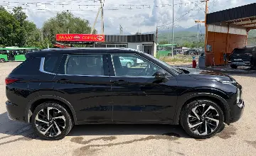 Mitsubishi Outlander 2023 года за 18 500 000 тг. в Алматы фото 3