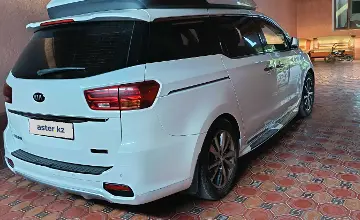 Kia Carnival 2019 года за 14 000 000 тг. в Шымкент фото 3