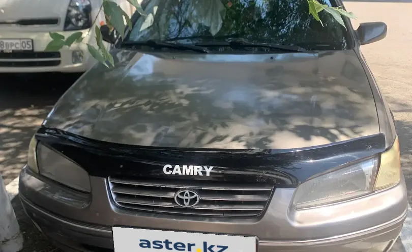 Toyota Camry 1998 года за 2 999 999 тг. в Алматы фото 2