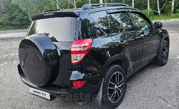 Toyota RAV4 2012 года за 10 000 000 тг. в Усть-Каменогорск