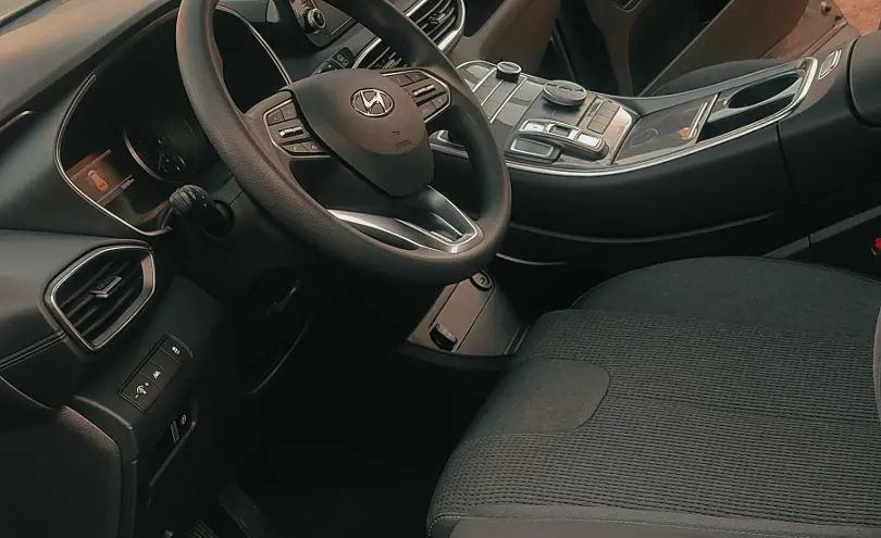 Hyundai Santa Fe 2022 года за 11 500 000 тг. в Актюбинская область фото 4