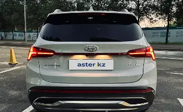 Hyundai Santa Fe 2023 года за 18 800 000 тг. в Алматы фото 4