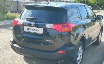 Toyota RAV4 2014 года за 9 500 000 тг. в Астана фото 4