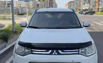 Mitsubishi Outlander 2013 года за 6 700 000 тг. в Алматы фото 2