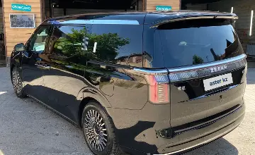 Zeekr 009 2024 года за 31 000 000 тг. в Алматы фото 4