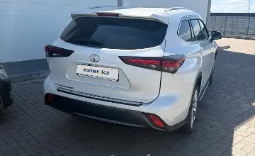 Toyota Highlander 2024 года за 35 000 000 тг. в Астана фото 3