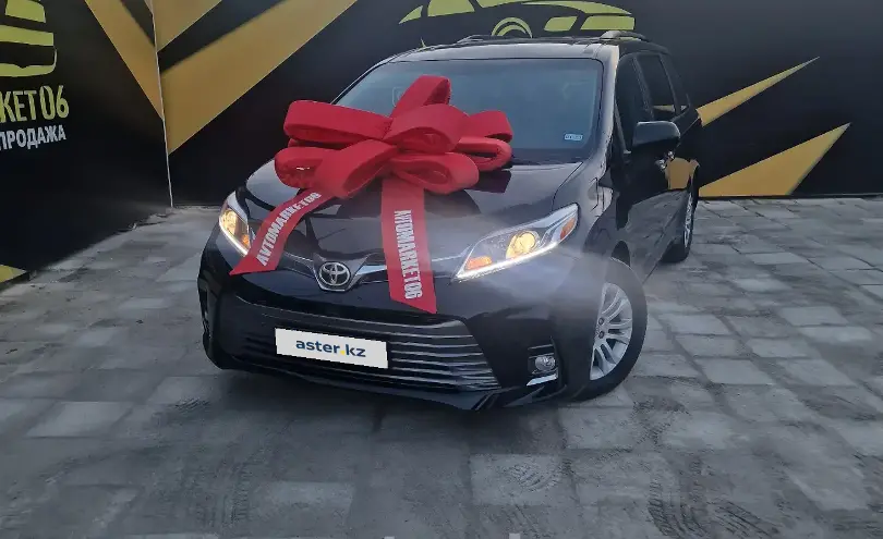 Toyota Sienna 2017 года за 13 300 000 тг. в Атырау