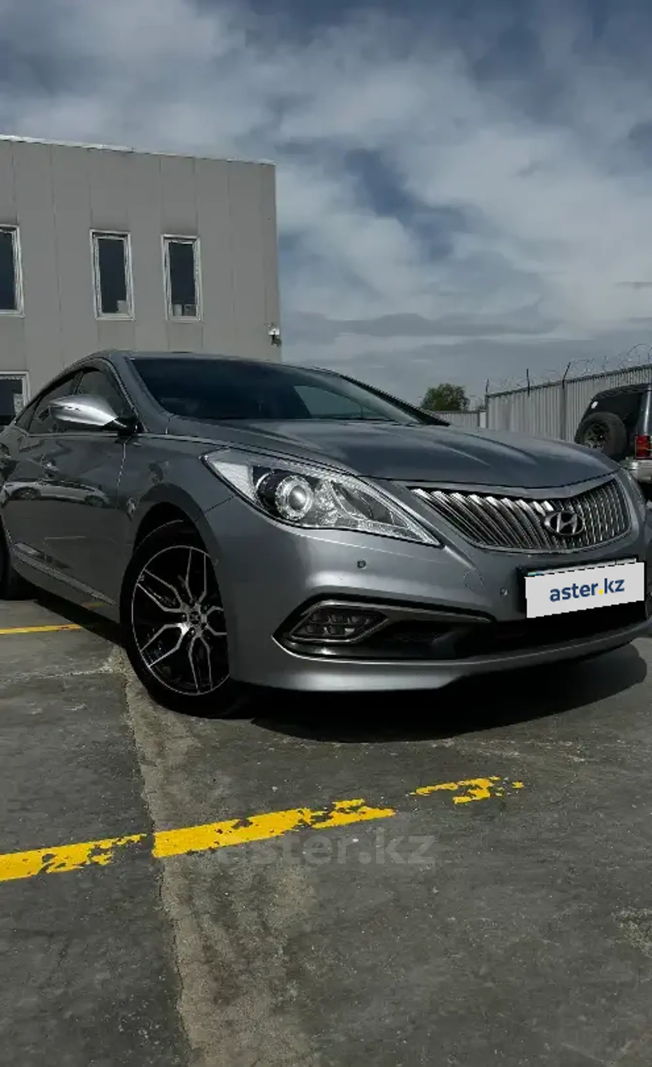Hyundai Grandeur 2015 года за 9 500 000 тг. в Алматы фото 4