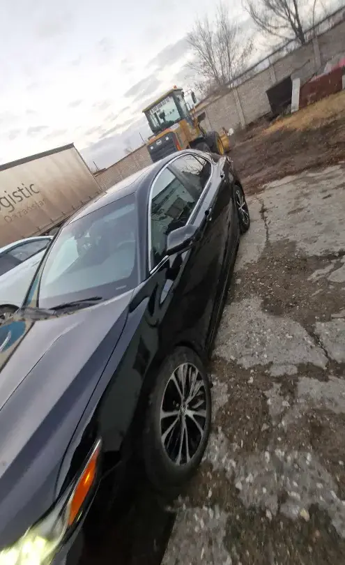 Toyota Camry 2018 года за 10 700 000 тг. в Костанай фото 2