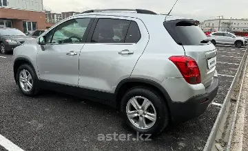 Chevrolet Tracker 2014 года за 4 300 000 тг. в Алматы фото 4