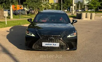 Lexus ES 2018 года за 21 000 000 тг. в Алматы фото 3