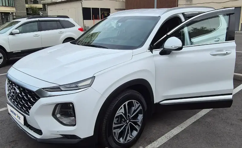 Hyundai Santa Fe 2020 года за 12 500 000 тг. в Алматы