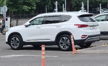 Hyundai Santa Fe 2020 года за 12 500 000 тг. в Алматы