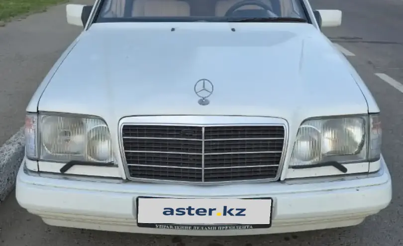 Mercedes-Benz E-Класс 1992 года за 1 700 000 тг. в Усть-Каменогорск