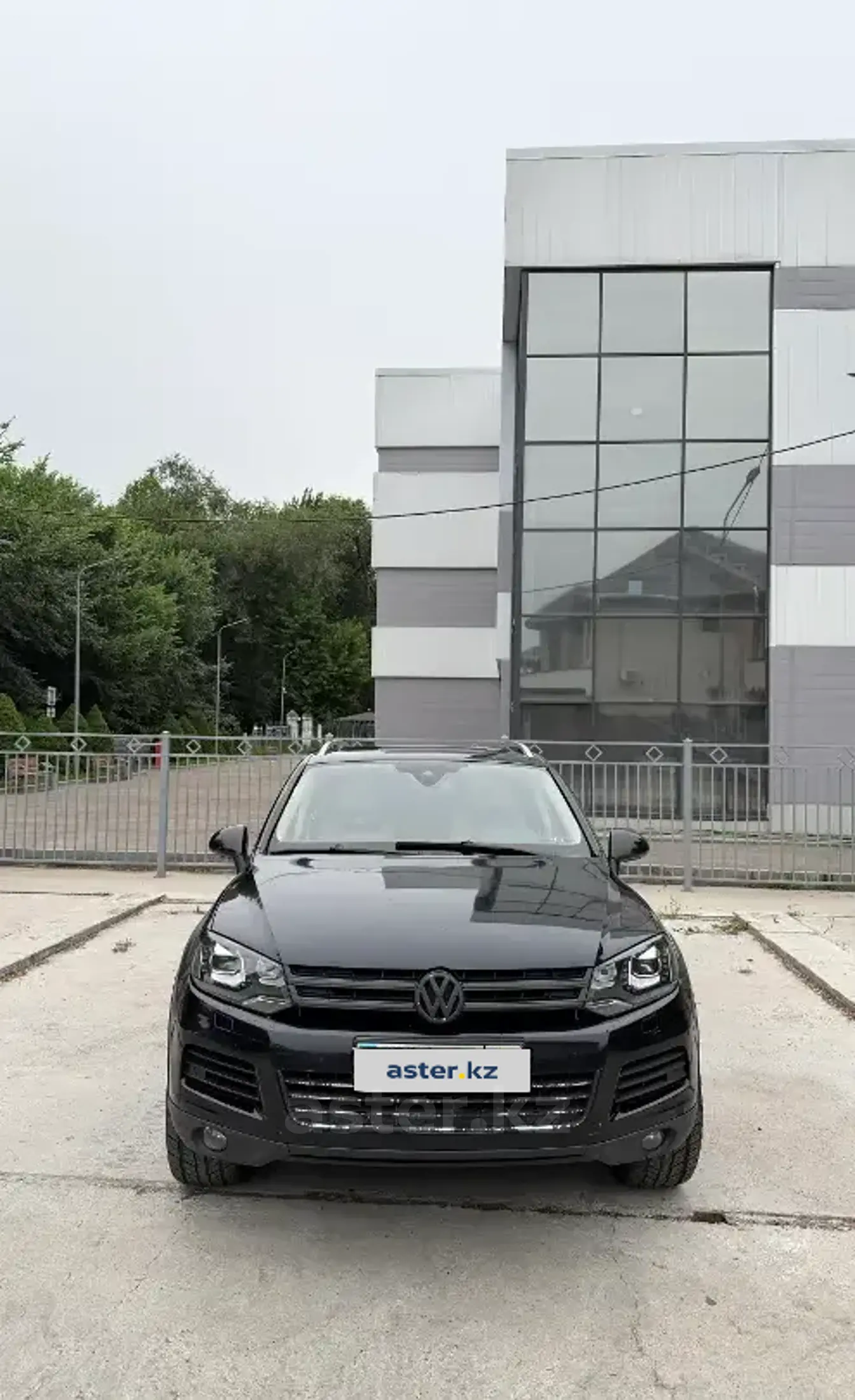 Volkswagen Touareg 2010 года за 12 500 000 тг. в Алматы фото 2