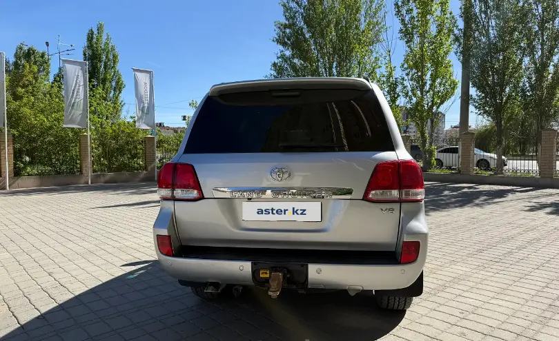 Toyota Land Cruiser 2008 года за 16 500 000 тг. в Актобе фото 3
