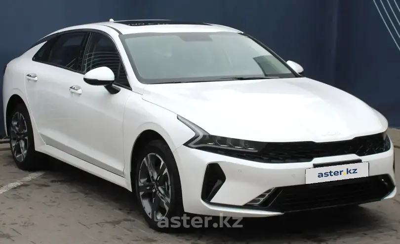 Kia K5 2025 года за 16 000 000 тг. в Астана