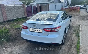 Toyota Camry 2019 года за 12 100 000 тг. в Астана фото 3