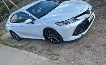 Toyota Camry 2019 года за 12 100 000 тг. в Астана фото 2